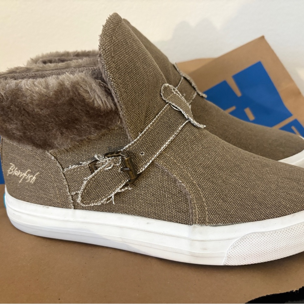 Blowfish Women's Tan Casual Shoes